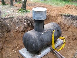 Монтаж емкости СУГ для автономного отопления